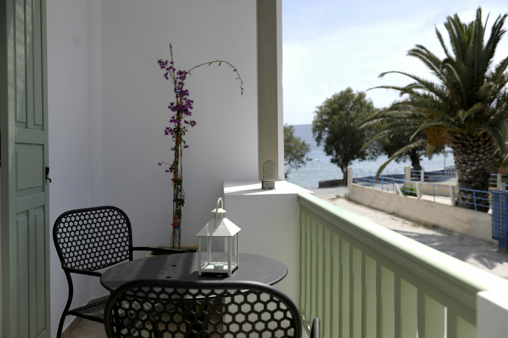 Almyris Hotell Adamantas  Exteriör bild