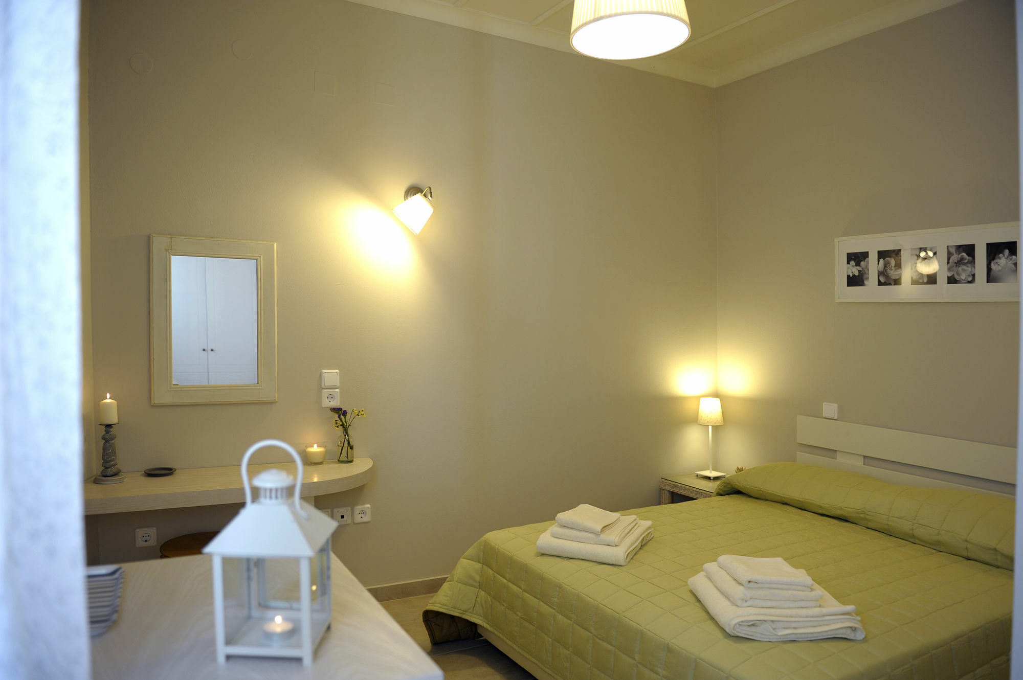 Almyris Hotell Adamantas  Exteriör bild