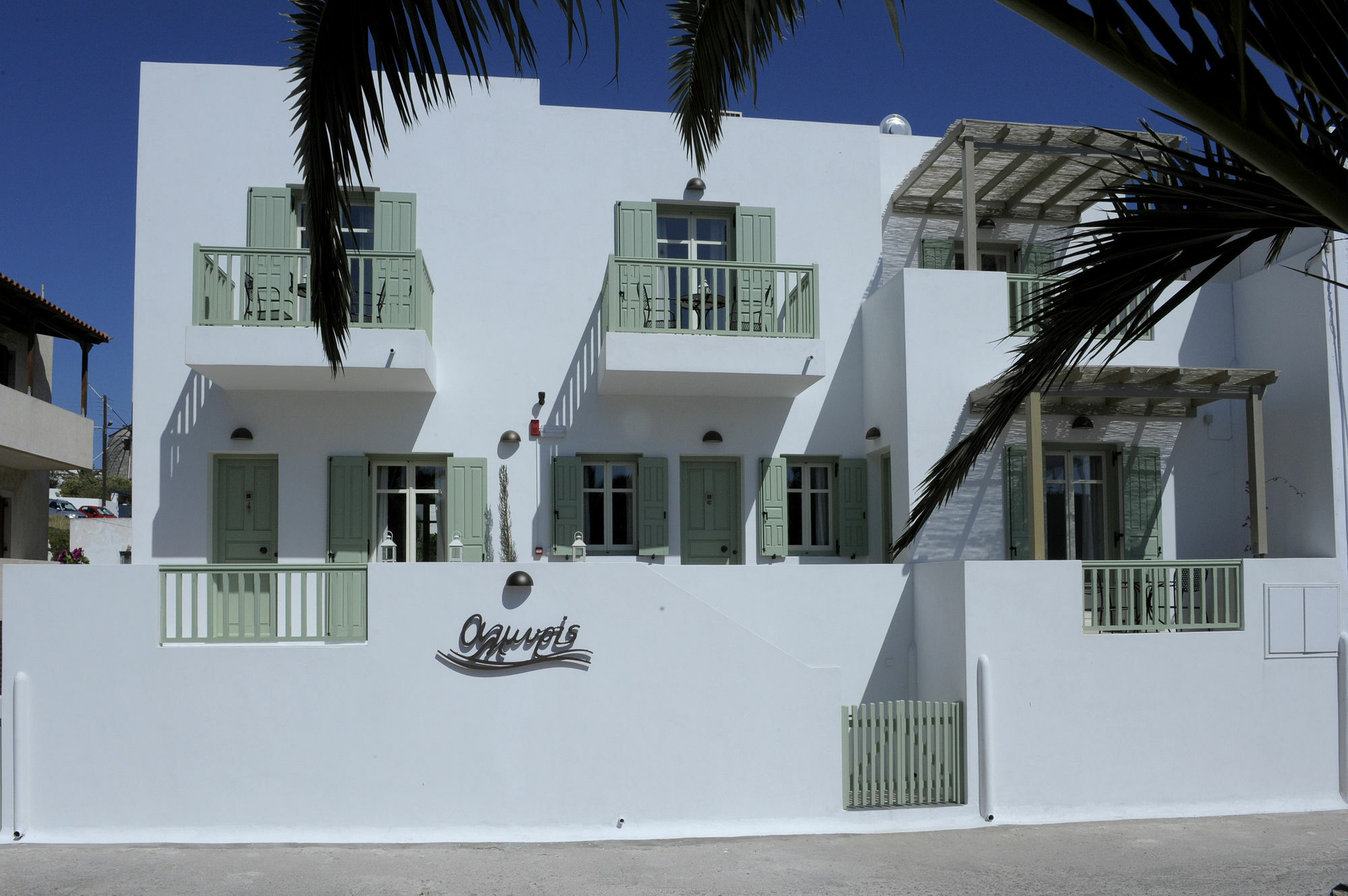 Almyris Hotell Adamantas  Exteriör bild